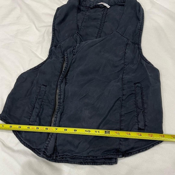 Women’s Free People Tencel Charcoal Gray Moto Vest Size XS - Picture 14 of 16